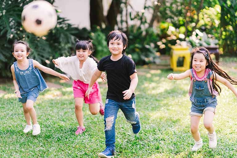 Tại Sao Cần Kiểm Tra Cột Sống Định Kỳ Để Phòng Ngừa Cong Vẹo Cột Sống Ở Trẻ?
