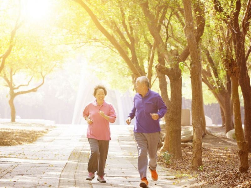 Làm Thế Nào Để Kiểm Soát Và Hạn Chế Tiến Triển Cong Vẹo Cột Sống?