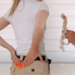 Bệnh vẹo cột sống và cách điều trị hiệu quả