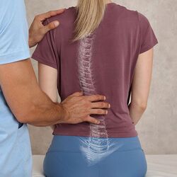 Nguyên Nhân Và Cách Khắc Phục Tình Trạng Cong Vẹo Cột Sống Bạn Nên Biết