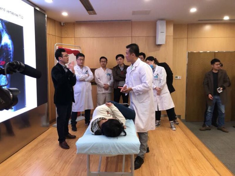 Khi Nào Nên Thăm Khám Chuyên Sâu Về Vẹo Cột Sống 15 Độ